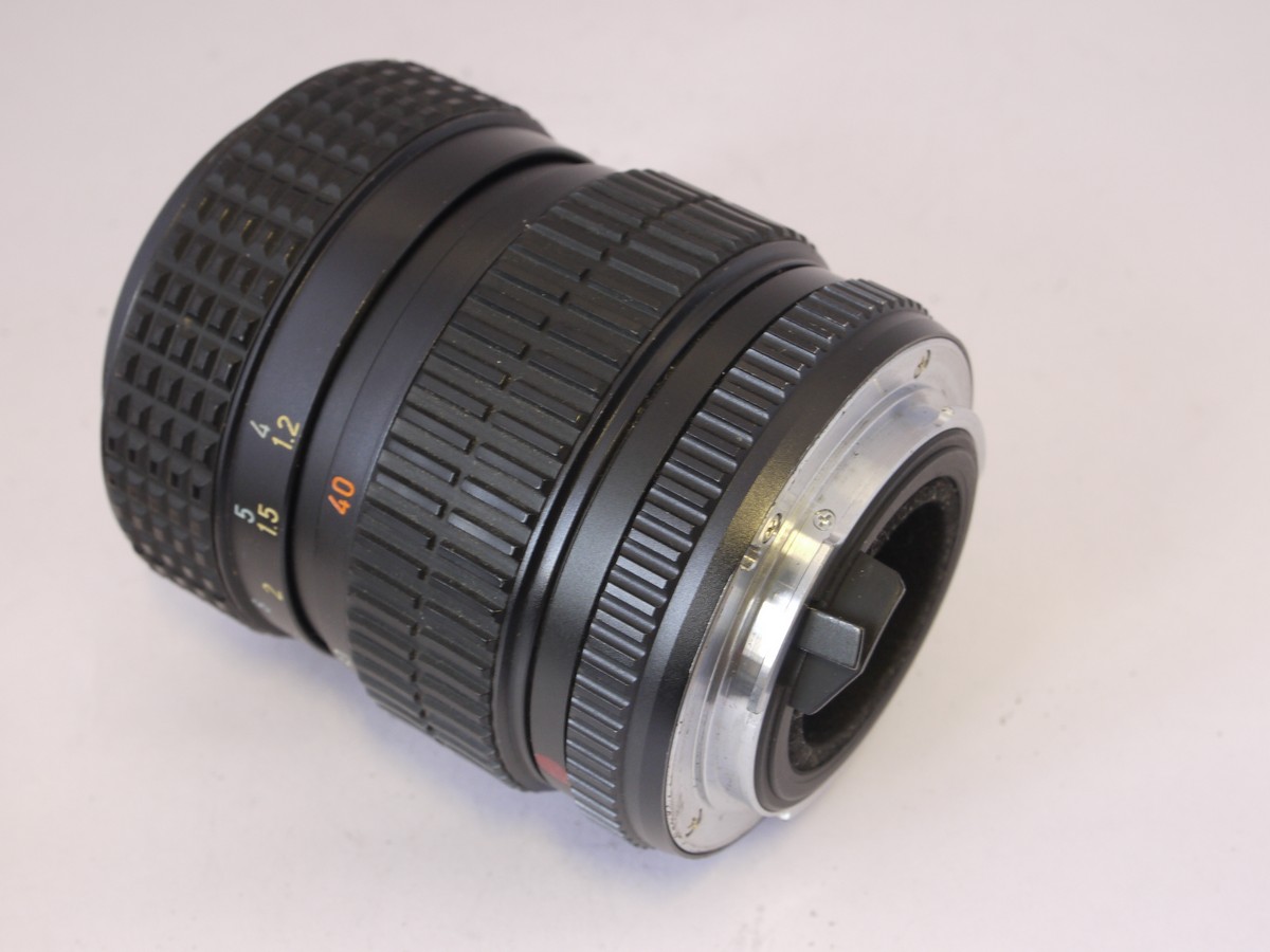 mwclassiccameras-20220415-171 Pentax 40-80mm f2.8-4 SMC Pentax-M PK mount lens + makers caps