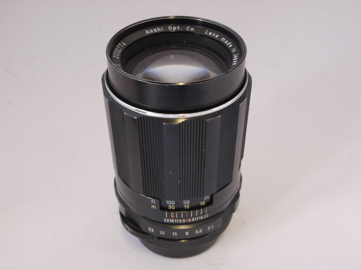 mwclassiccameras-20220415-201 Asahi Opt. Co 135mm f3.5 Super Takumar manual focus Auto M42 screw mount lens, all black + caps & case