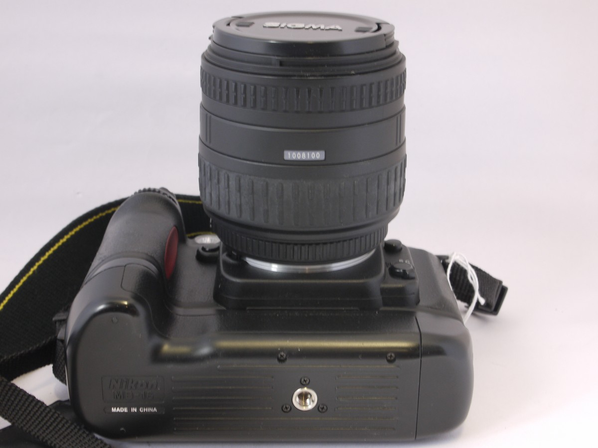 mwclassiccameras-20220415-291 Nikon F80 35mm AF SLR with MB-16 Battery pack + Sigma 28-135mm f3.8-5.6 Aspherical lens & Nikon neck strap