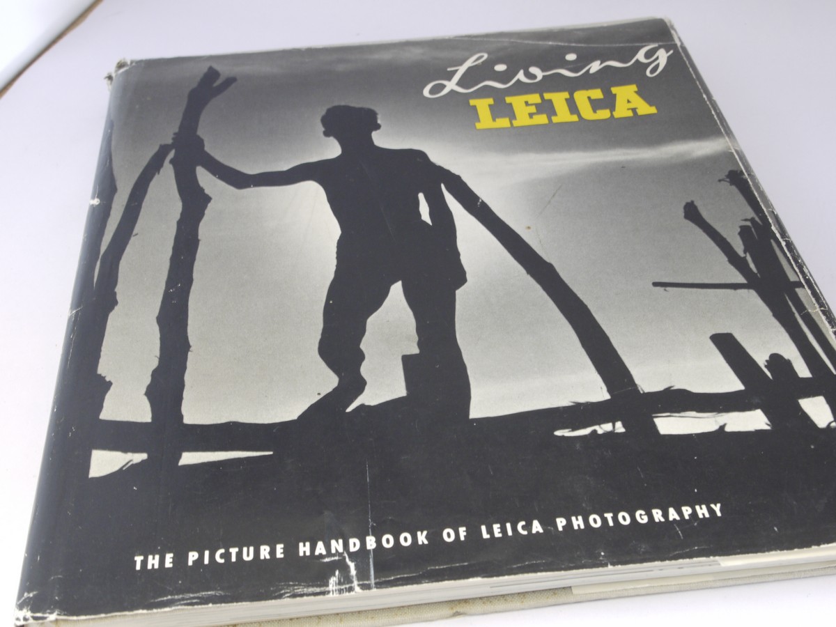 mwclassiccameras-20220415-354 Living Leica book by Dr Walter Kross c1956. Harbound, with dust cover. 1980 pages in English