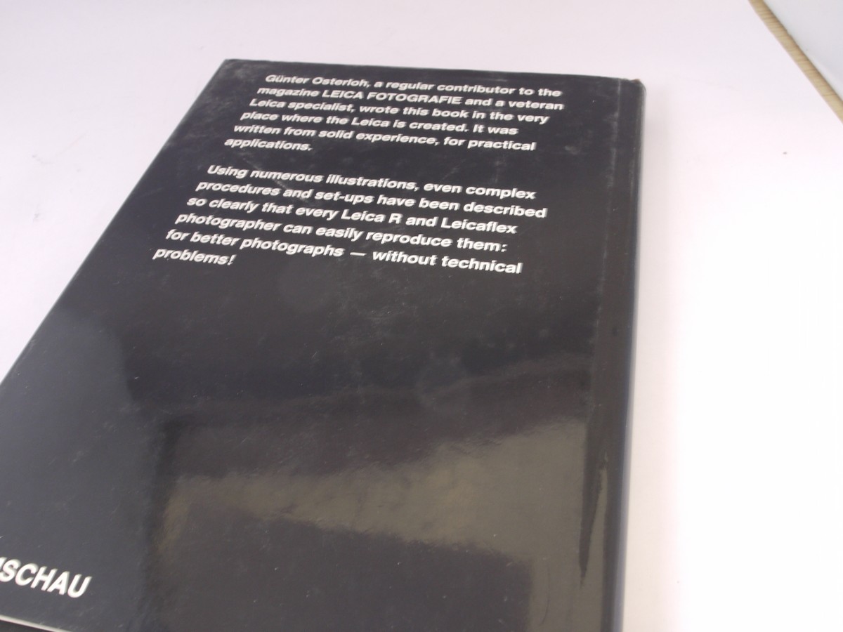 mwclassiccameras-20220415-392 Applied LEICA Technique - Excellence in Photography Book by Gunter Osterloh c1985. Hardbound with dust cover. 304 pages in English