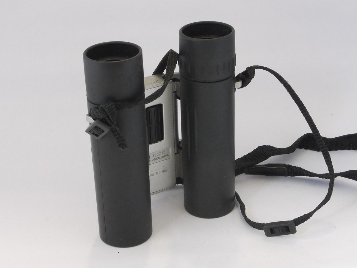 mwclassiccameras-20220429-145 Nikon 10x25 Sport Life (5 Degrees) Roof Prism binoculars, with one front cap & pouch case