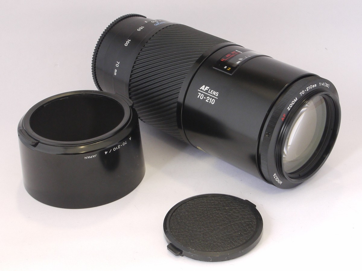 mwclassiccameras-20220429-147 Minolta AF 70-210mm f4 Sony A mount lens + Clip-on lens hood & caps