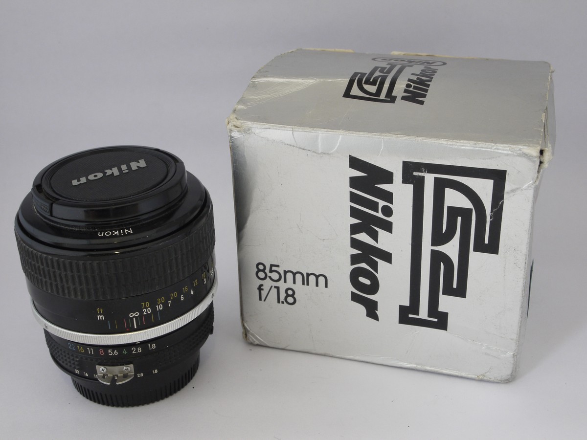 mwclassiccameras-20220429-57 Nikon 85mm f1.8 Nikkor manual focus AI mount lens + makers caps &matchig numbered box