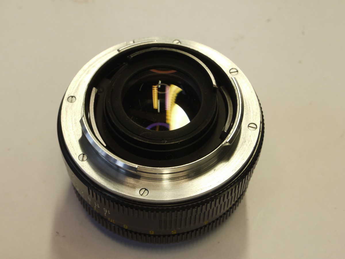 mwclassiccameras-20220520-201 Leitz 50mm f2 Summicron-R 2-cam (No.2266997) + Series VI Uva filter with retaining ring (141650), Clip-on metal lens hood (12564K) & front cap