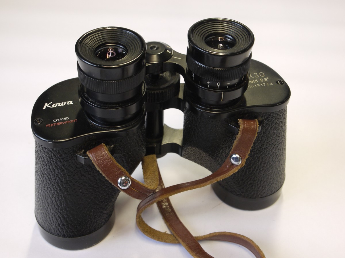 mwclassiccameras-20220520-42 Kowa 8x30 Field 8.8 Degrees Coated Featherweight Binoculars + leather strap