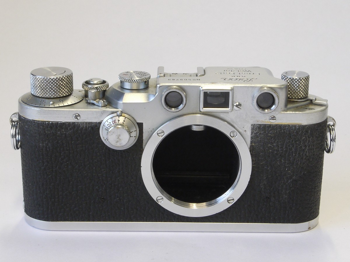 mwclassiccameras-20220527-1 Leica IIIc chrome body (No.509769)