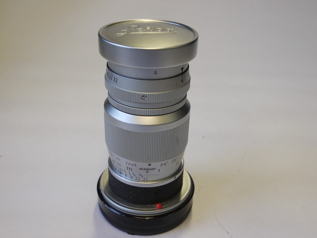 mwclassiccameras-20220527-234 Leitz 90mm f4 Elmar-M chrome (No.1712585) + makers caps