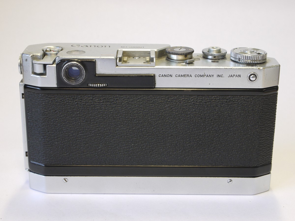 mwclassiccameras-20220527-26 Canon Vt de luxe Leica Copy body, L39 mount (No.560061) with base-winder film advance