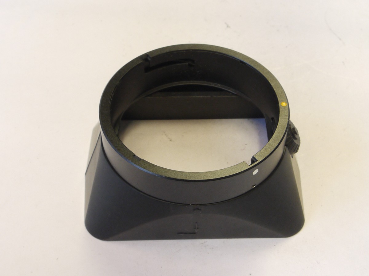 mwclassiccameras-20220527-399 Leitz bayonet fitting hard plastic square shaped lens hood for 28/2.8, 35/2 & 35.2.8 R lenses (12509) + makers instructions & Box