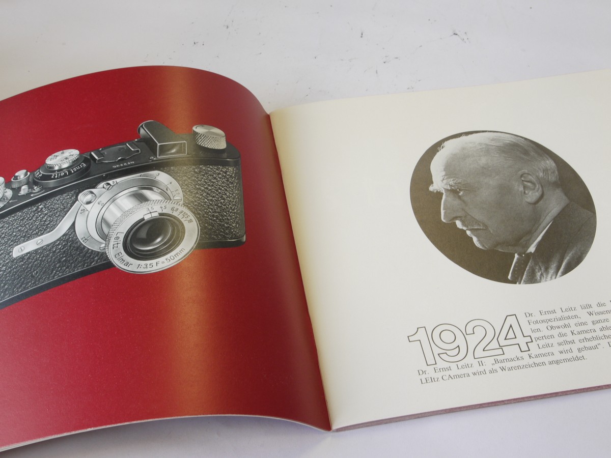 mwclassiccameras-20220603-355 Leitz "Kleine Leica-Chronik - Die Entwicklung des Leica-systems seit 1913" booklet c1984. 64 pages in German