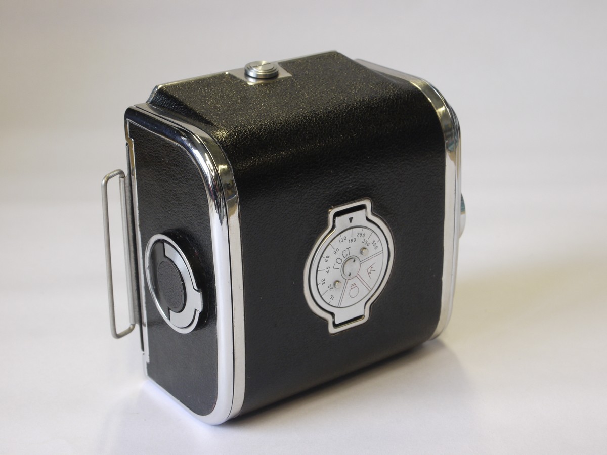 mwclassiccameras-20220610-16 Russian/Soviet made 6x6 Magazine back for Salyut 6x6 Hasselblad copy, with dark slide