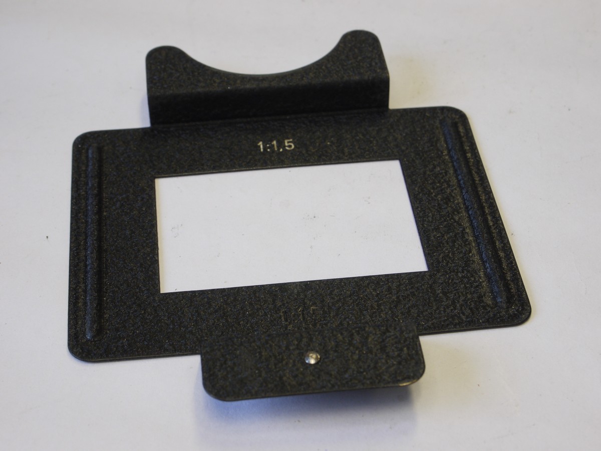 mwclassiccameras-20220610-282 Leitz Copying Gauge/Stand, Grey crackle finish, BEOON, with platform, column, B,C & D tubes, Set of three masking frames (1:1, 1:1.5 & 1:2), Magnifier & Grond glass focus checker. Can be used for all Leica Cameras. UNCOMMON