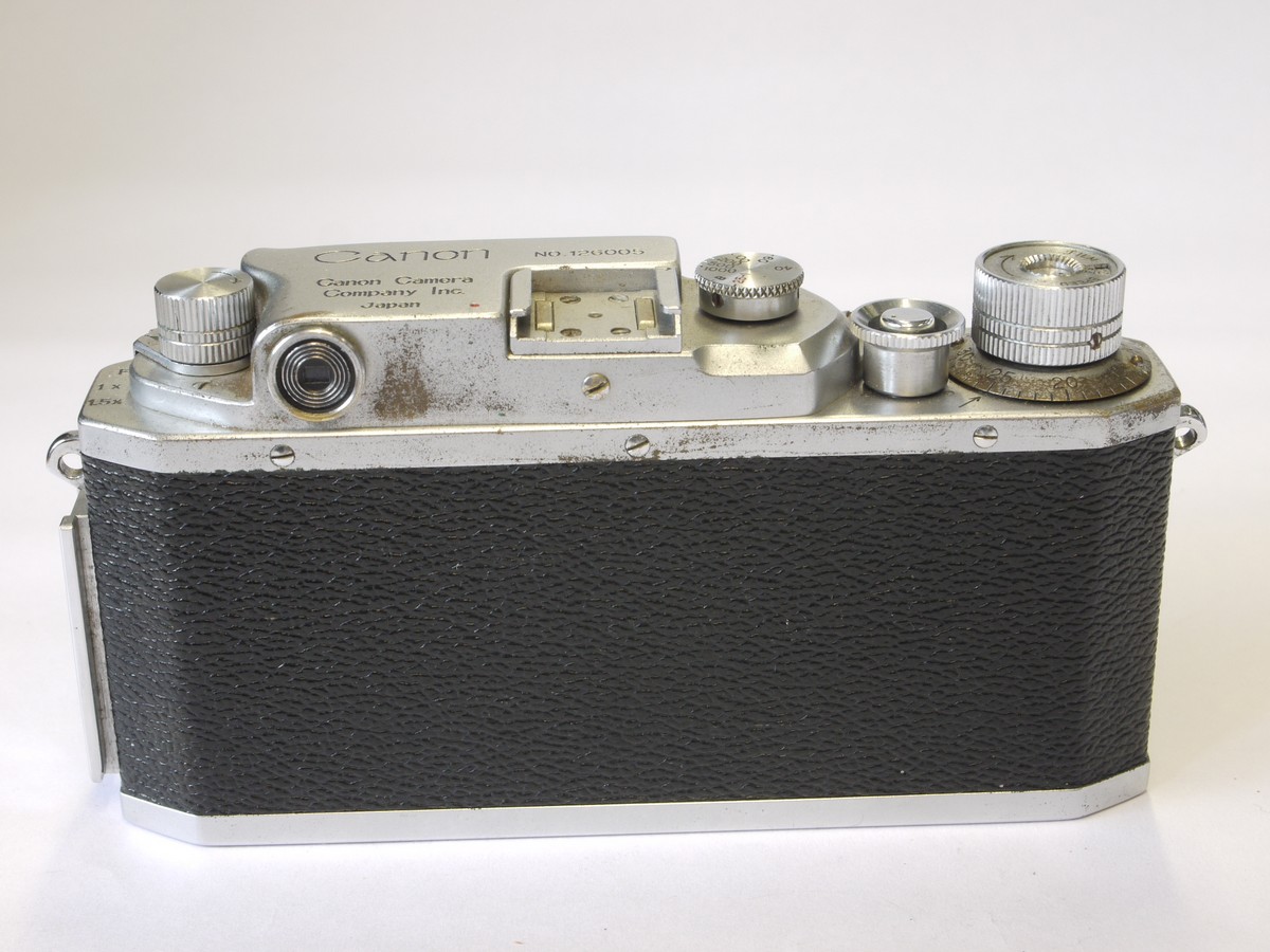 mwclassiccameras-20220610-49 Canon IID Leica Copy chrome body, L39 (No.126005)