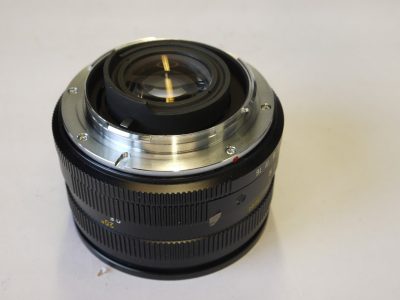 Leitz Canada 50mm f2 Summicron-R 3rd Cam lens with built-in lens hood  makers front cap & keeper case