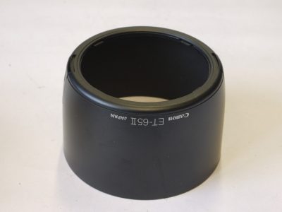 Canon ET-65II Clip-on lens hood for EF 85/1.8, 100/2 & 135/2.8 + makers Box