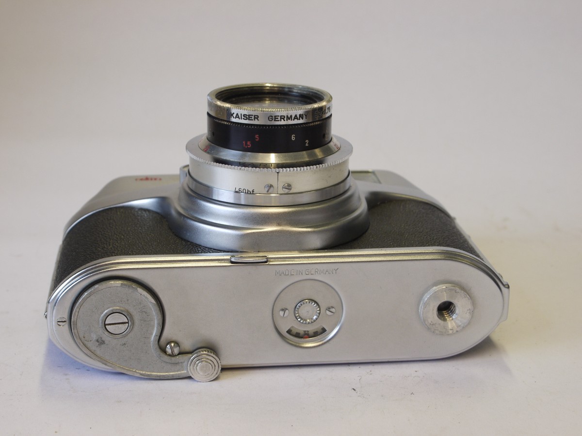 mwclassiccameras-20220617-96 Arette P 35mm compact camera with base lever-wind & Isco 45mm f2.8 Arettar lens in Vario shutter + Kaiser Clear filter, front cap & ER case
