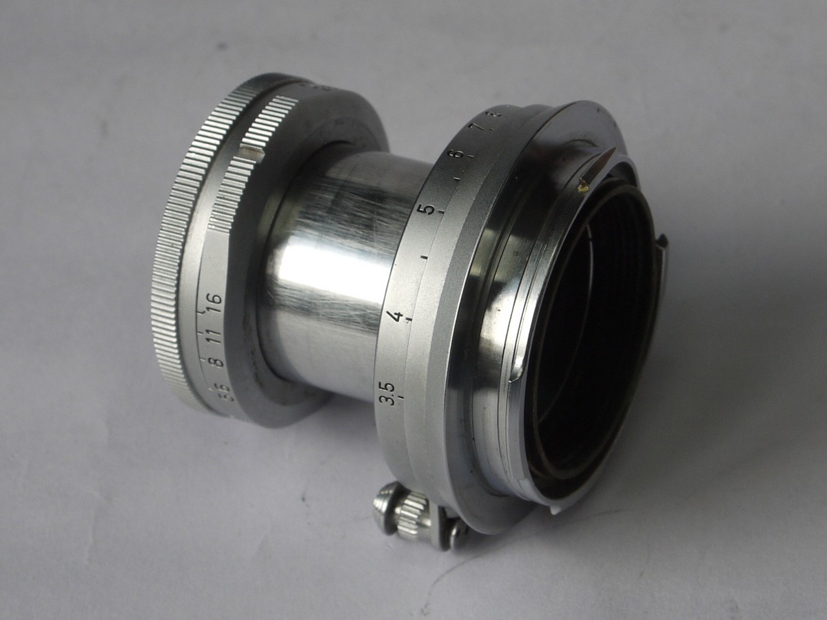 mwclassiccameras-20220715-214 Leitz Wetzlar 50mm f2.8 Elmar-M chrome collapsible lens (No.1698244)