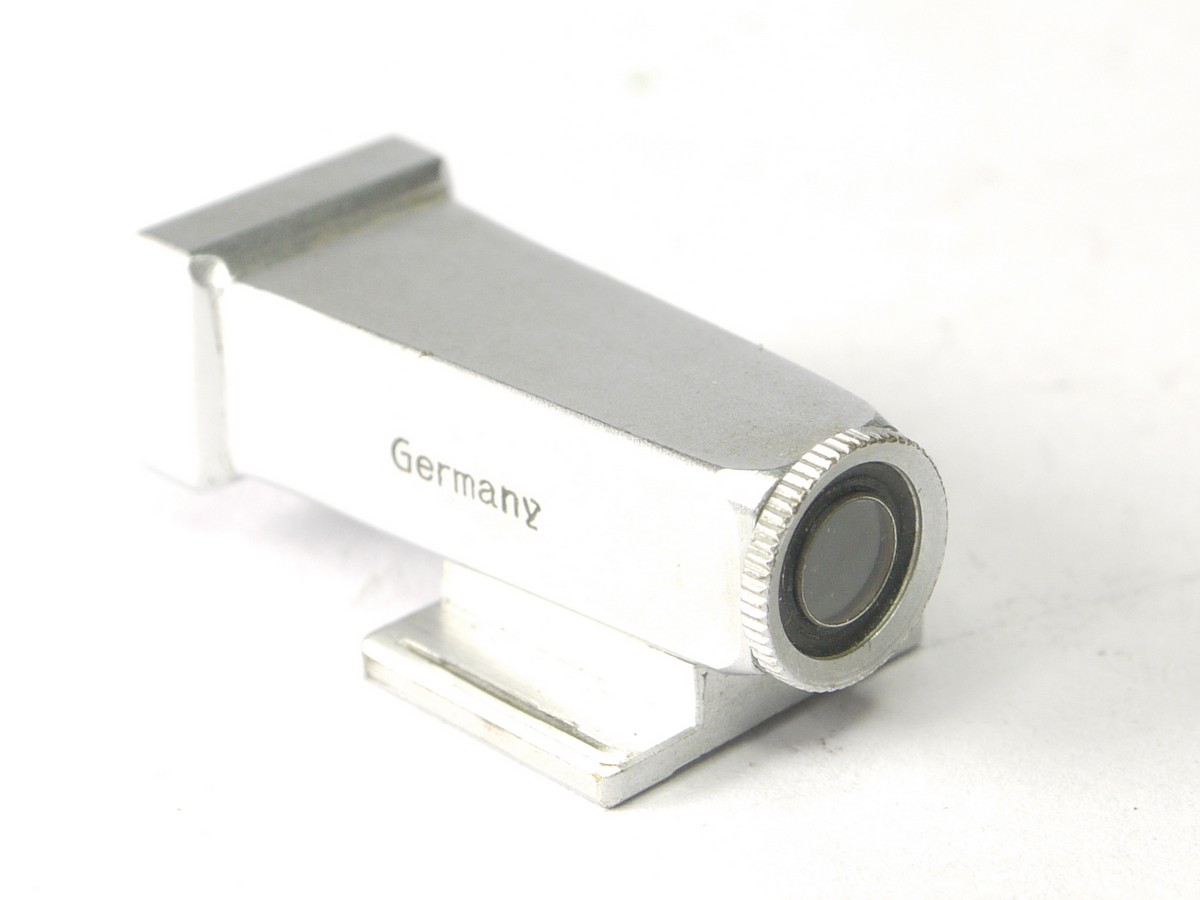 mwclassiccameras-20220715-328 Leitz 35mm Optical shoe mounting finder, all chrome early type (WEISO) c1933, with flared front. Made for the 35mm f3.5 Elmar. RARE