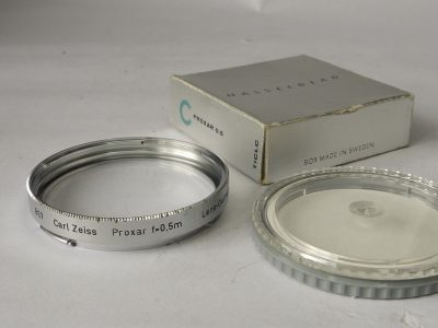 Hasselblad Carl Zeiss B57 Proxar 0.5M Close-Up lens + makers caps & Box