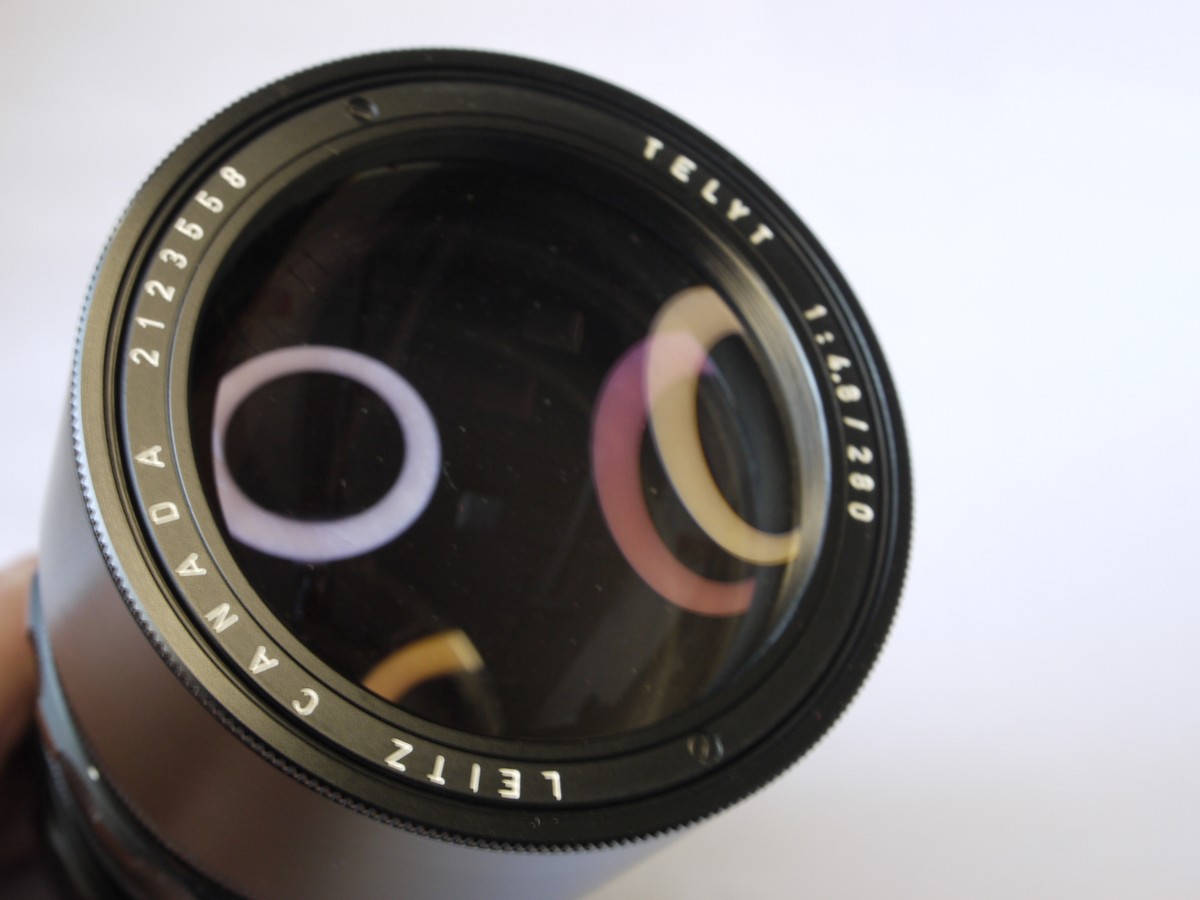 mwclassiccameras-20220812-332 Leitz Canada 280mm f4.8 Telyt lens L39 (No.2123558) with built-in lens hood + M mount adapter (16466) & makers box