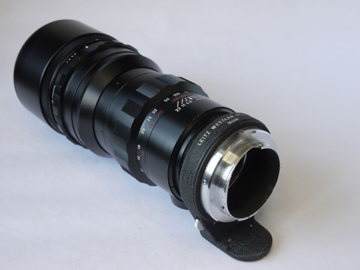 mwclassiccameras-20220812-334 Leitz Canada 280mm f4.8 Telyt lens L39 (No.2123558) with built-in lens hood + M mount adapter (16466) & makers box