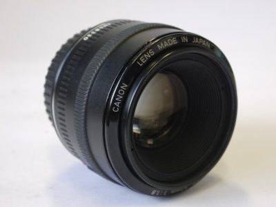 Canon EF 50mm f1.8 Lens + makers caps & independent made DC-S 52mm screw-in lens hood