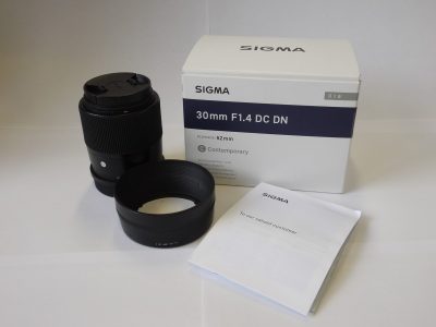 Sigma 30mm f1.4 DD DM Leica L mount lens with makers bayonet lens hood, caps, instructins & Box with packaging