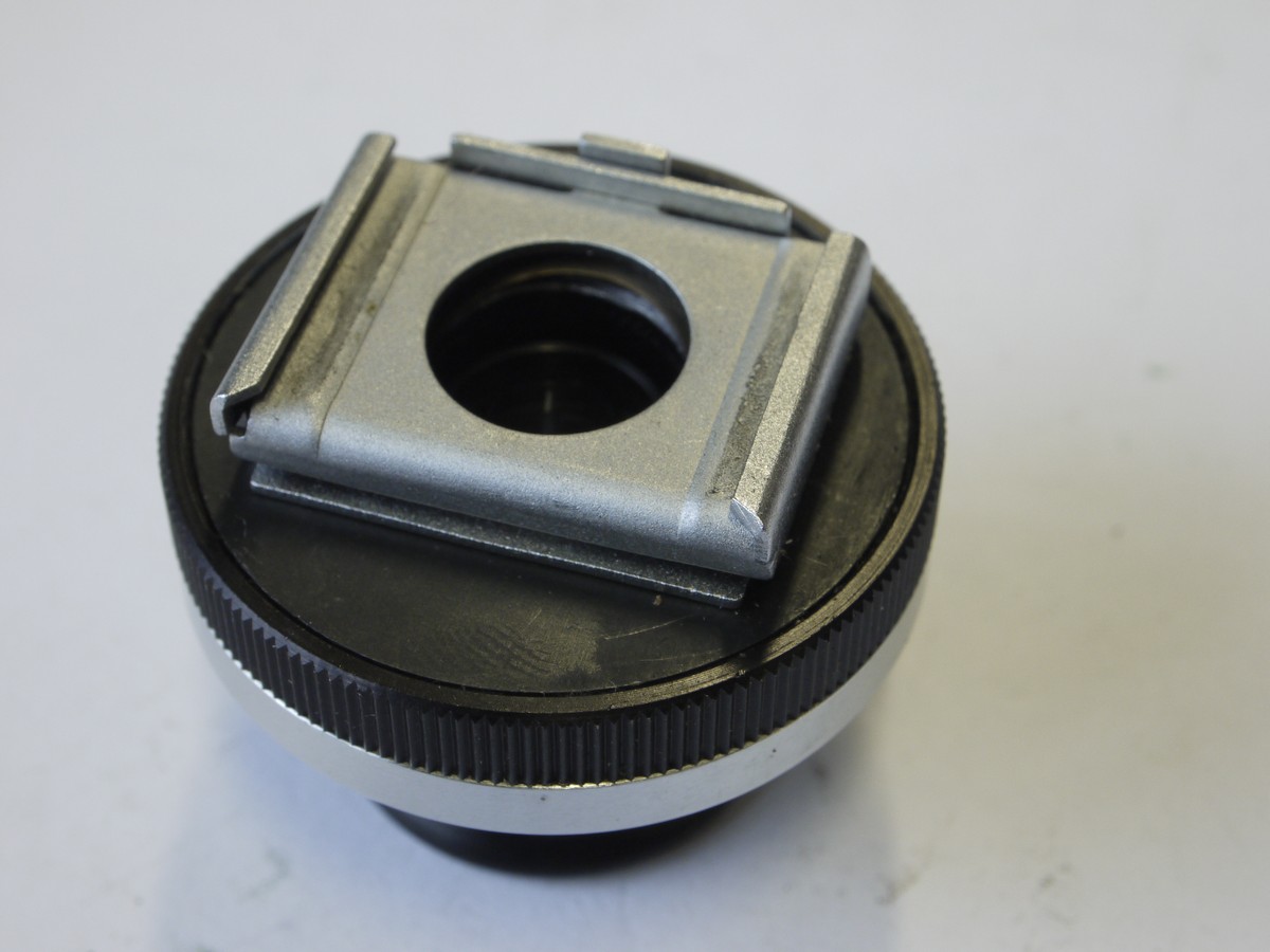 mwclassiccameras-20220923-373 Pentacon Hinging Eyepiece finder for the Praktica L, LLC & RTL1000 cameras + makers box