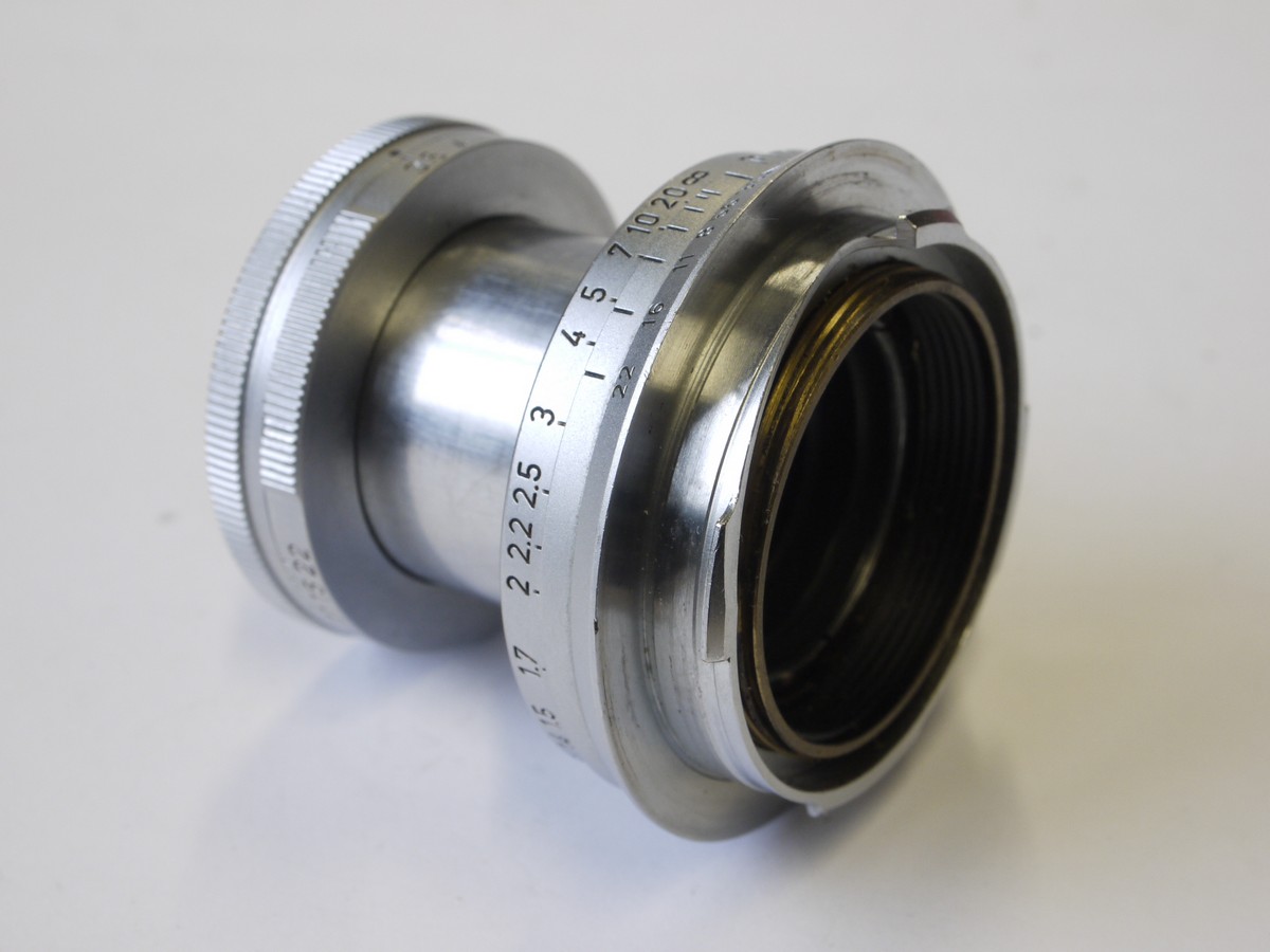 mwclassiccameras-20220923-46 Leitz 5cm f3.5 Elmar-M coated chrome collapsible lens (No.1334922) + makers front cap