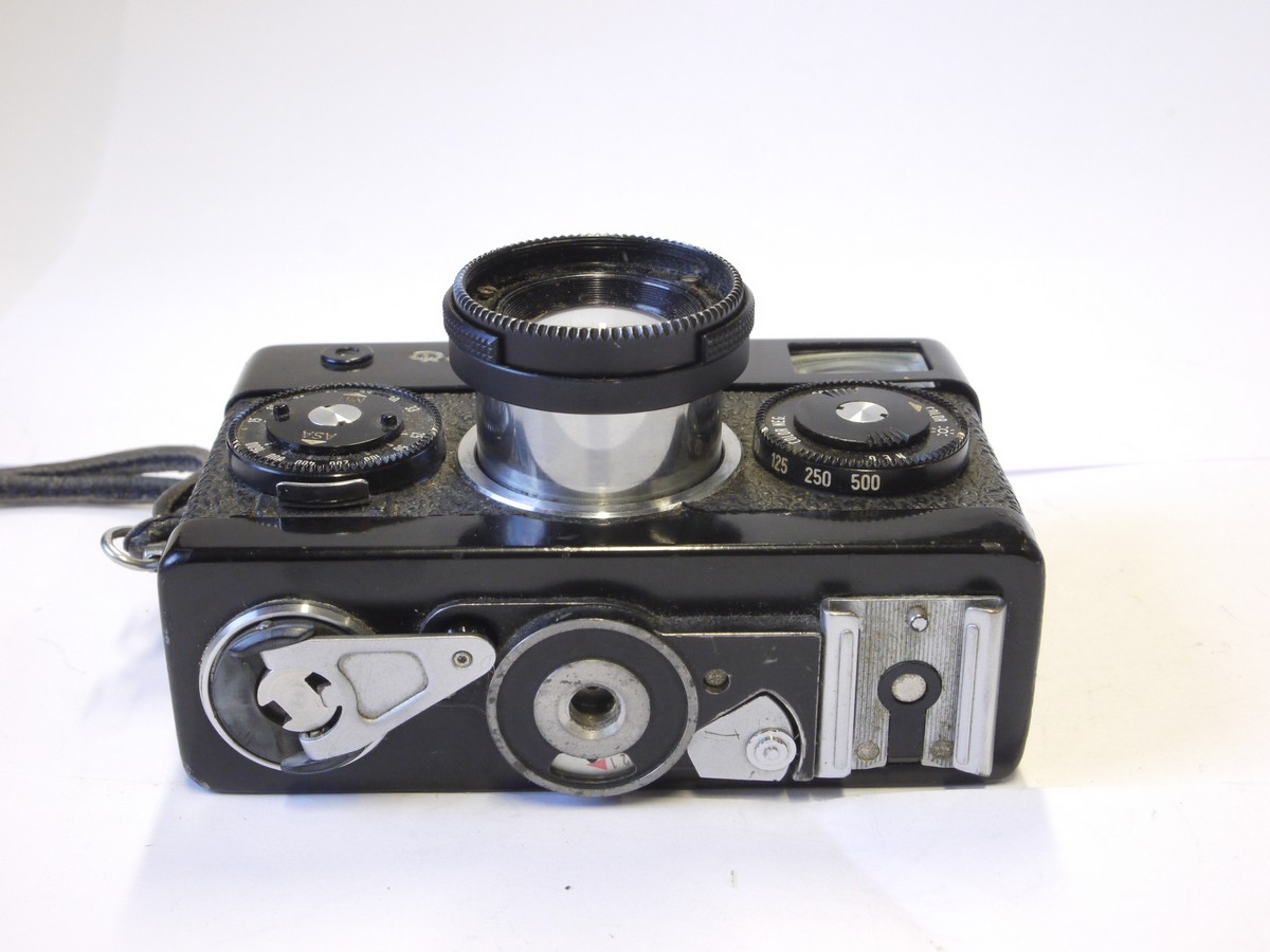 mwclassiccameras-20220930-226 Rollei 35S black CDS metered compact 35mm camera with 40mm f2.8 Sonnar HFT collapsible lens + wrist strap