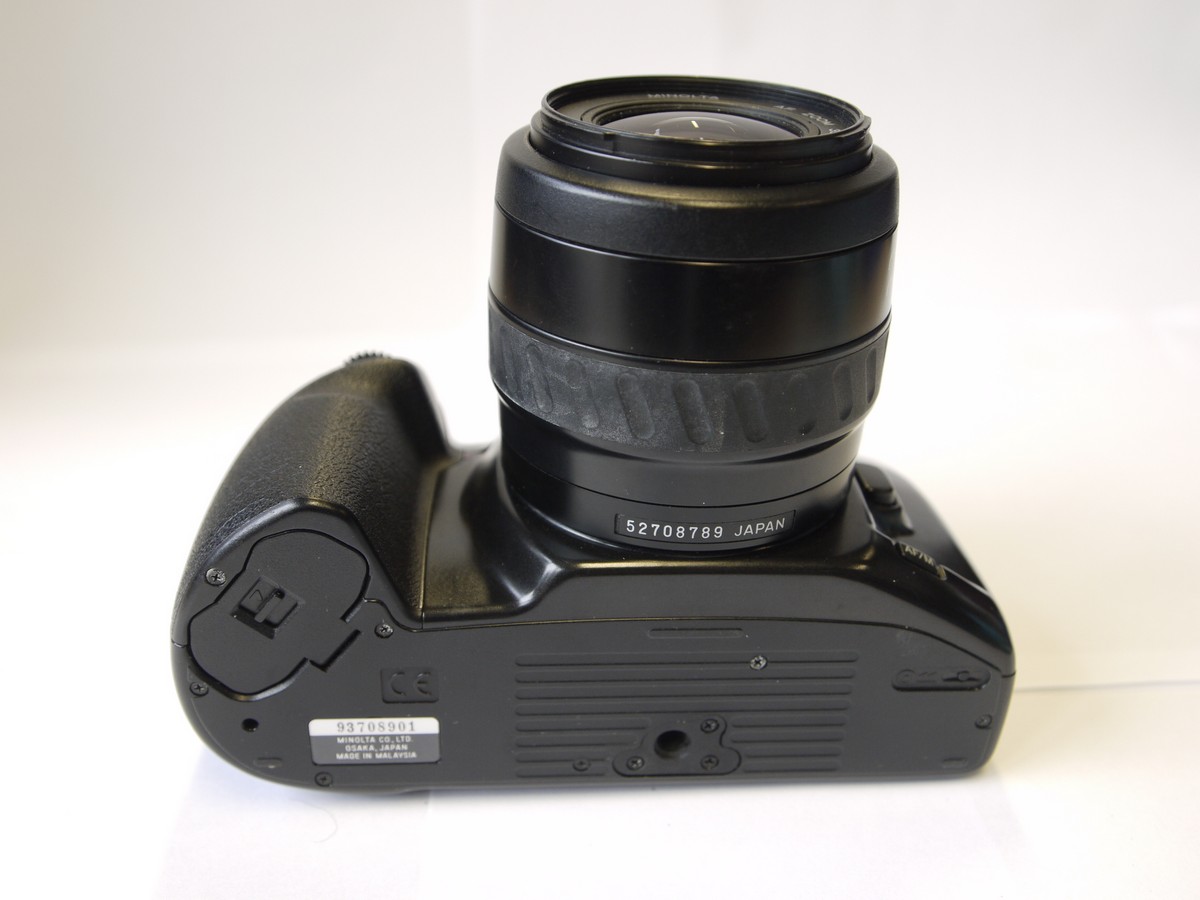 mwclassiccameras-20221014-19 Minolta Dynax 500si 35mm AF SLR + 35-70mm f3.5-4.5 AF Zoom (Sony A mount). No Battery included