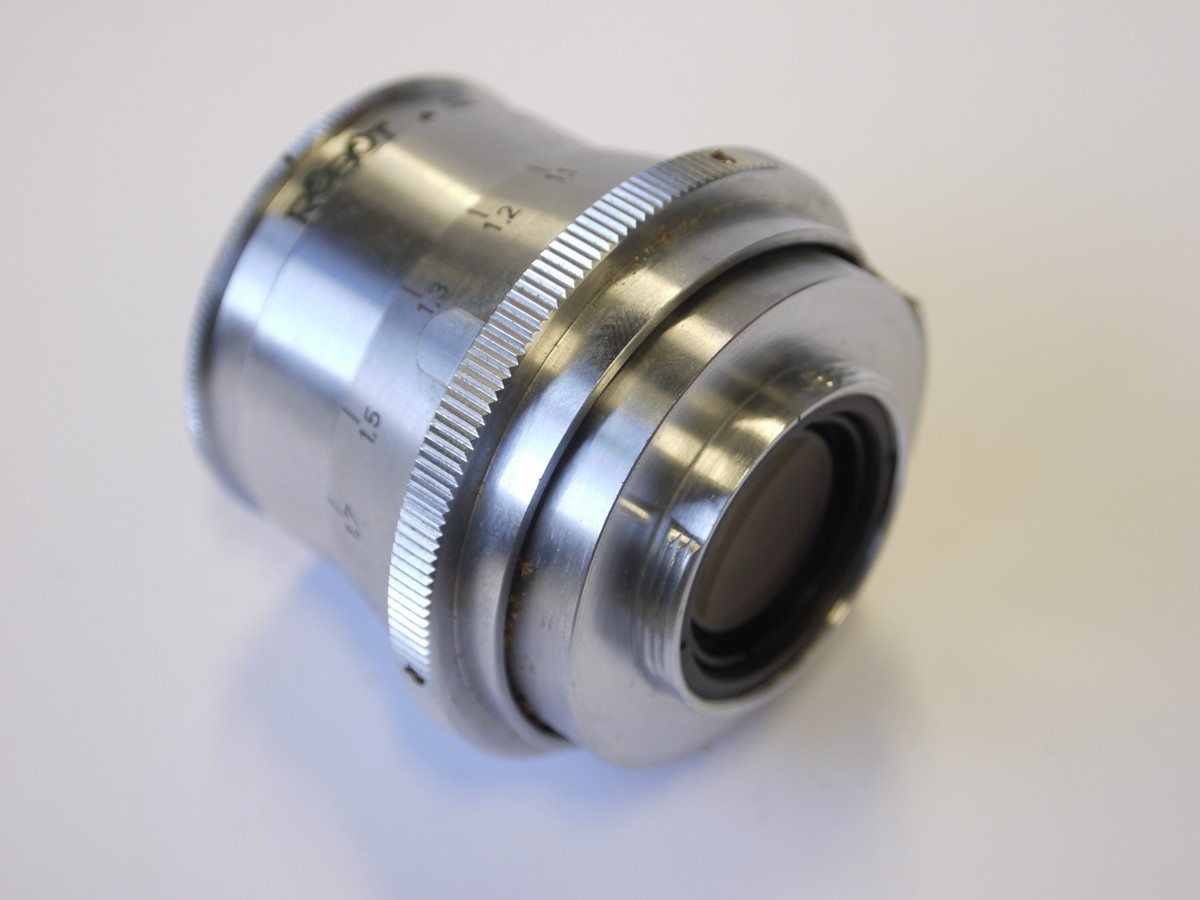 mwclassiccameras-20221021-77 Schneider 75mm f3.8 Tele-Xenar lens for Robot Royal