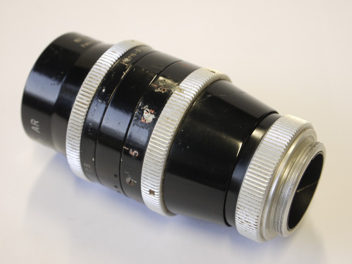 mwclassiccameras-20221118-206 Kern 75mm f2.8 Yvar AR 16mm cine "C" mount lens + makers lens hood
