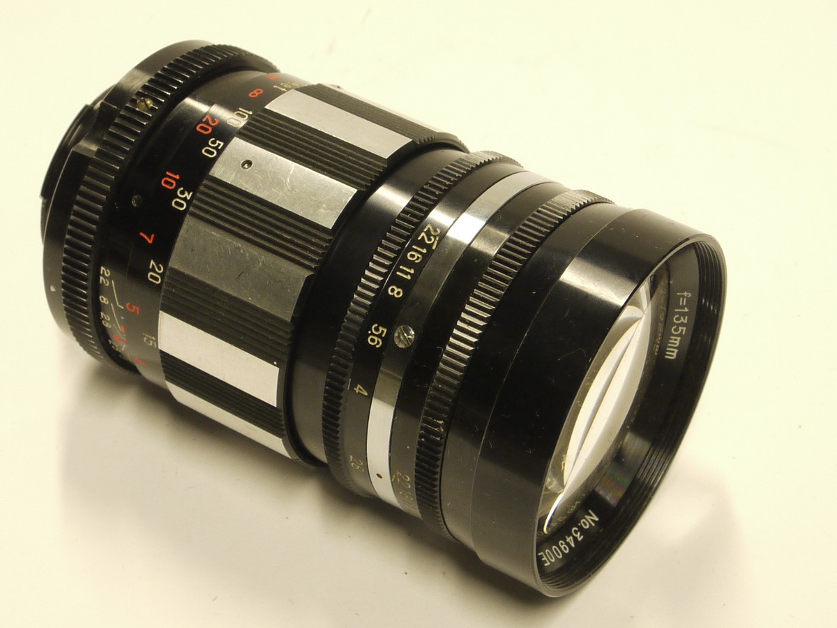 mwclassiccameras-20221118-340 Hansa 135mm f2.8 manual focus Exakta mount pre-set lens
