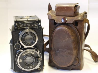 Voigtlander Superb 6x6 TLR, with attractive Art Deco design, with 7.5cm f3.5 Skopar lens in Compur shutter + makers ER case