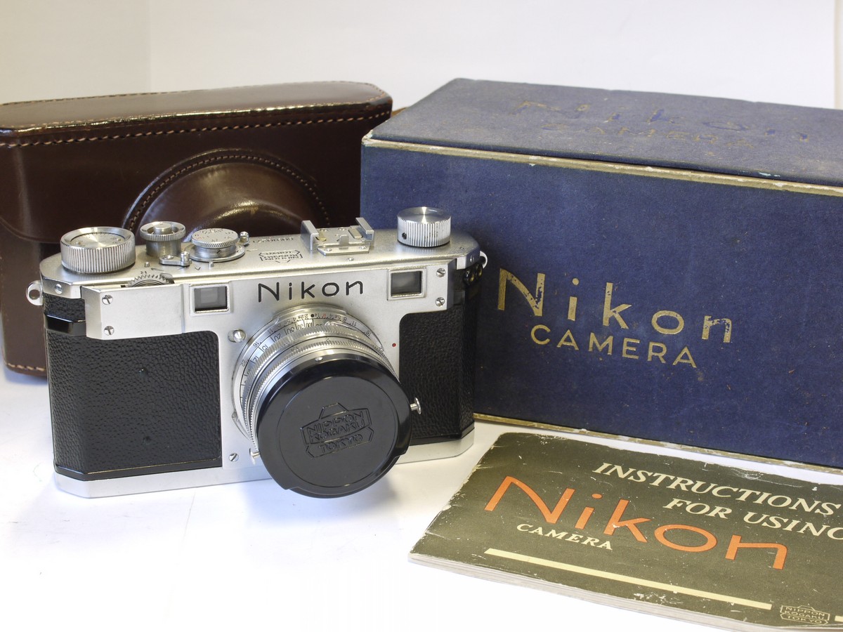 mwclassiccameras-20230120-77 Nikon S chrome (No.60910271) + 5cm f1.4 Nikkor-S.C chrome lens with black front face (No.324579), Nikon black front cap, Nikon ER case with strap, Original Instructions & Nikon Blue felt covered box