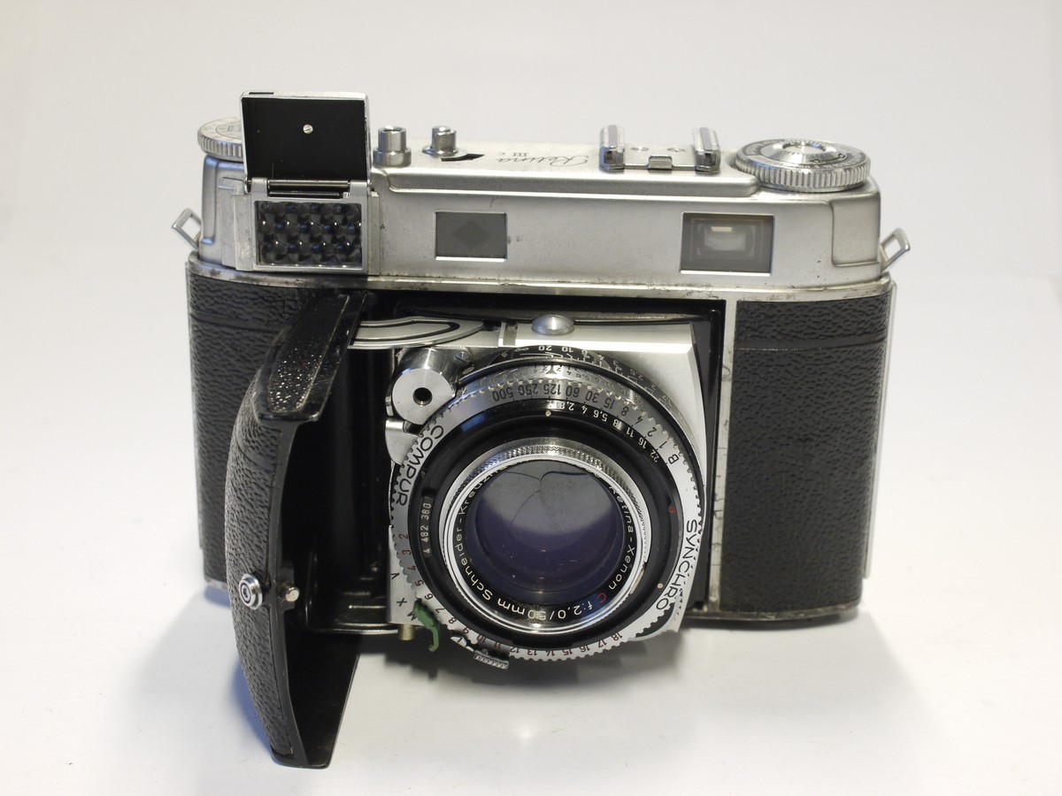 mwclassiccameras-20230120-785 Kodak Retina IIIc 35mm folding coupled rangefinder Selenium metered camera with 50mm f2 Xenon C interchangeable lens + Meter diffuser & Kodak ER case
