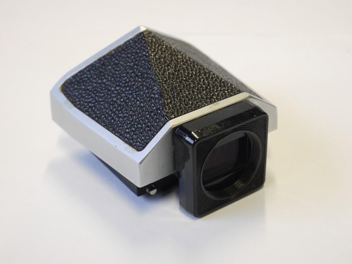 mwclassiccameras-20230127-159 Nikon Chrome prism finder for the Nikon F