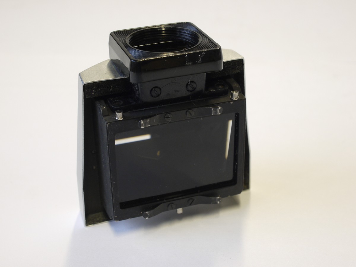 mwclassiccameras-20230127-160 Nikon Chrome prism finder for the Nikon F