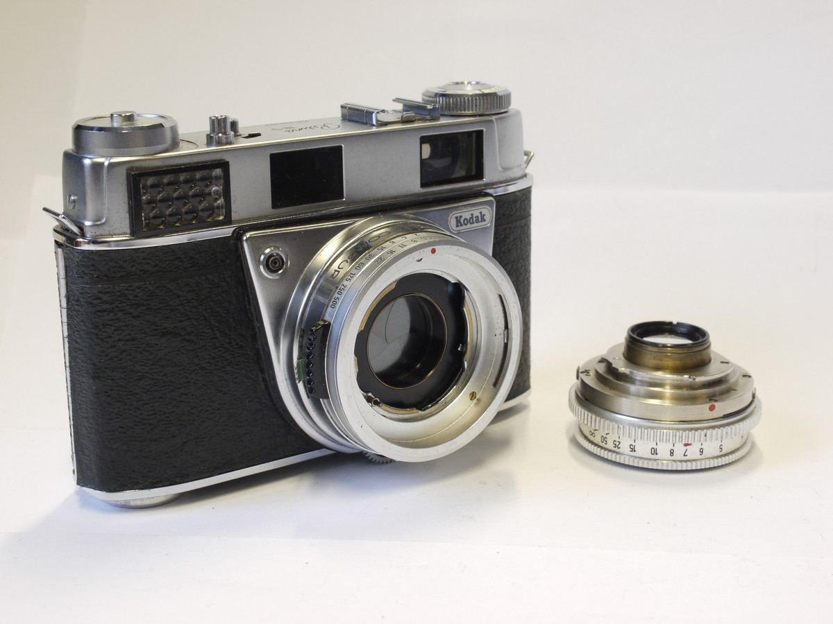 mwclassiccameras-20230127-88 Kodak Retina IIIS 35mm selenium metered coupled rangefinder camera with two brght-line finder frames + 50mm f2.8 Retina-Xenar interchangeable lens, Kodakclear filter & makers ER case with strap
