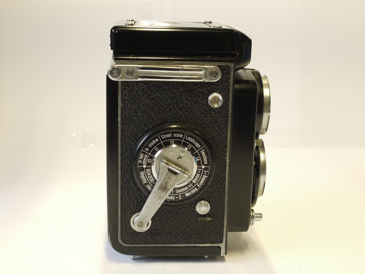 Tokyo Kogaku Topcoflex TLR with 7.5cm f3.5 Topcor coated lens in