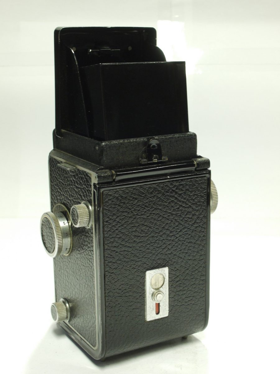Semflex (France) 6×6 TLR with Som Berthiot 75mm f3.5 Flor coated lens ...