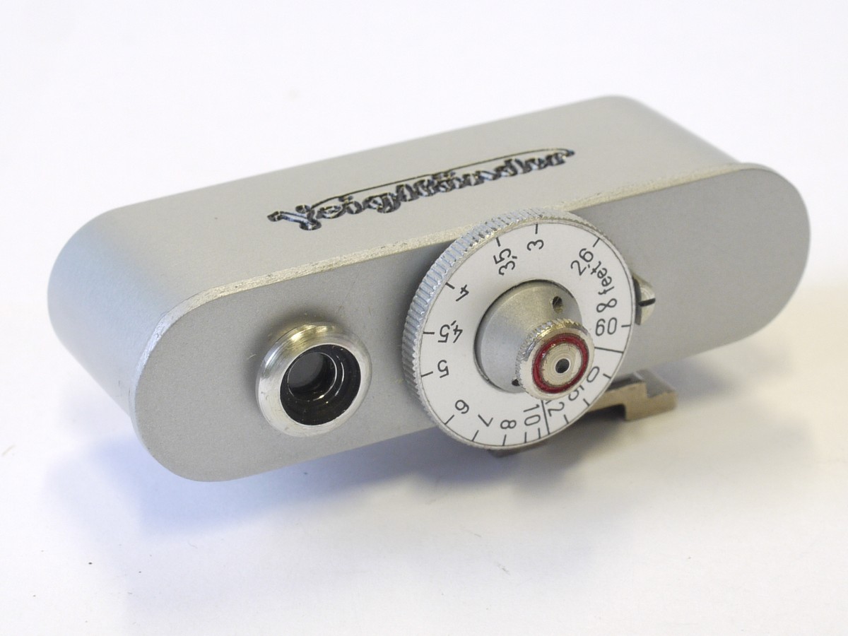 Voigtlander Shoe Fitting Rangefinder With Scale In Feet Voigtlander 
