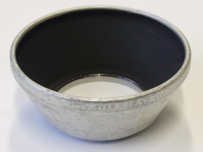 Zeiss Ikon 40.5mm screw-in white metal lens hood (1119)