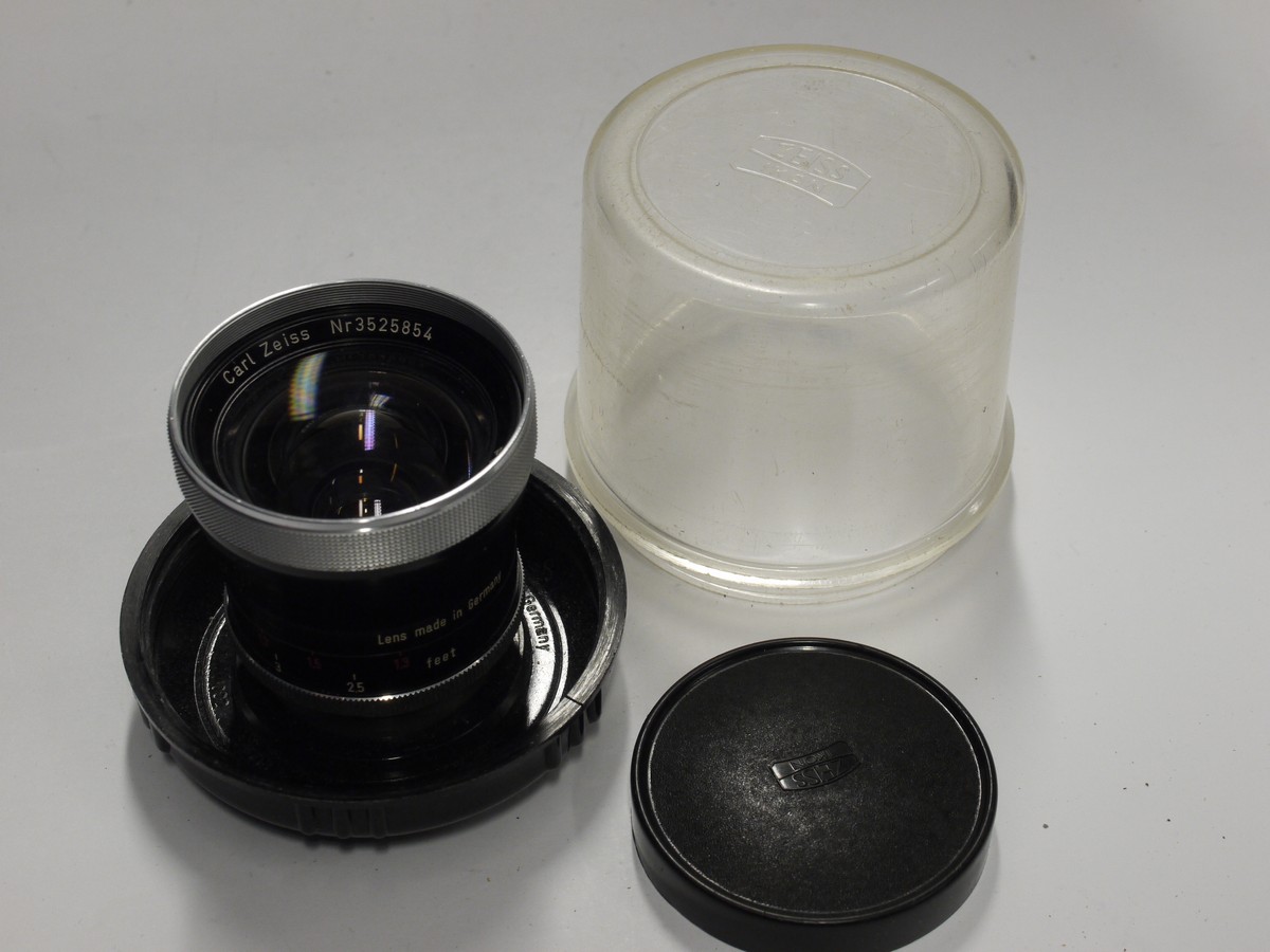 mwclassiccameras-20231002-293 Carl Zeiss 35mm f3.2 Pro-Tessar lens for Contaflex SLR + Zeiss front cap & keeper case