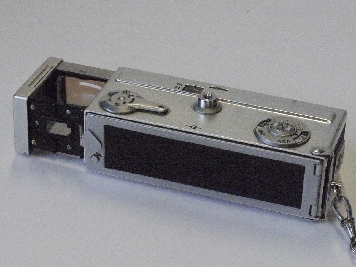 Rollei 16 Subminiature (16mm) camera, selenium metered, with Carl