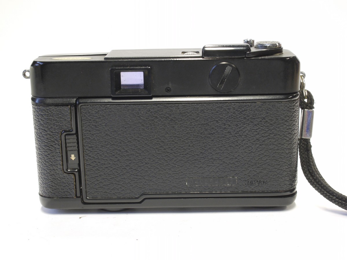 mwclassiccameras-20230420-382 Rollei Rolleimat F 35mm Point-and-Shoot compact autofocus camera with 38mm f2.8 Rolleinon lens + makers case