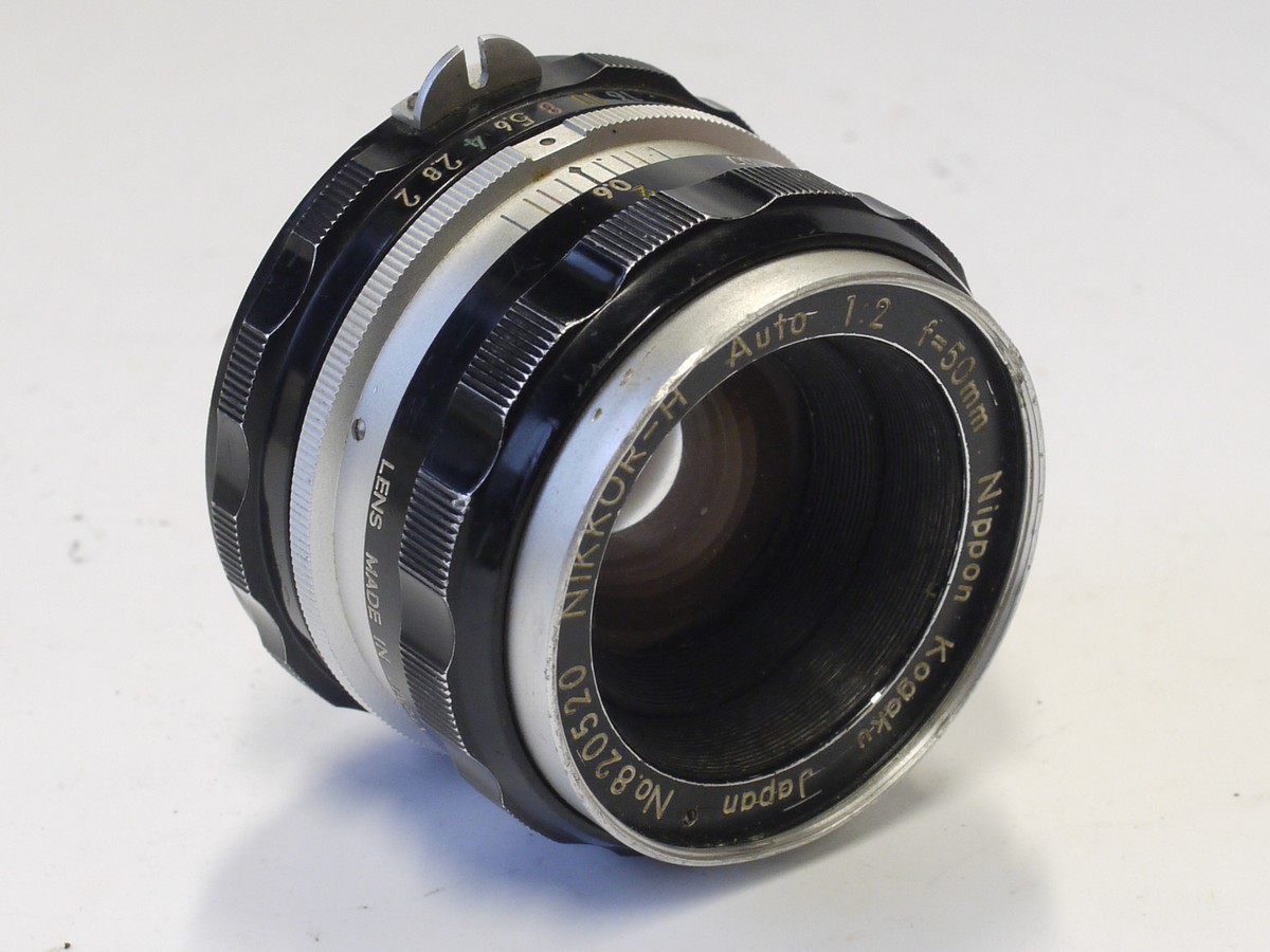 mwclassiccameras-20230420-406 Nikon Nippon Kogaku 50mm f2 Nikkor-H manual focus PRE AI lens with scalloped focusing ring