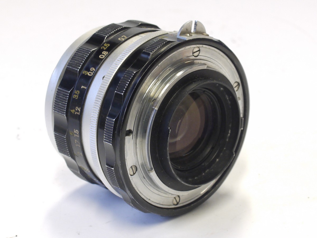 mwclassiccameras-20230420-407 Nikon Nippon Kogaku 50mm f2 Nikkor-H manual focus PRE AI lens with scalloped focusing ring